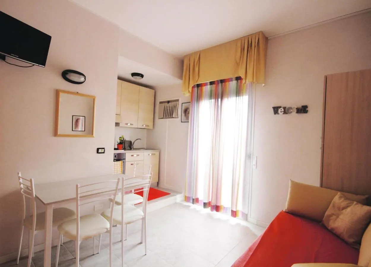 Residence Villa Milena 벨레지아아지마리나 0*,  이탈리아