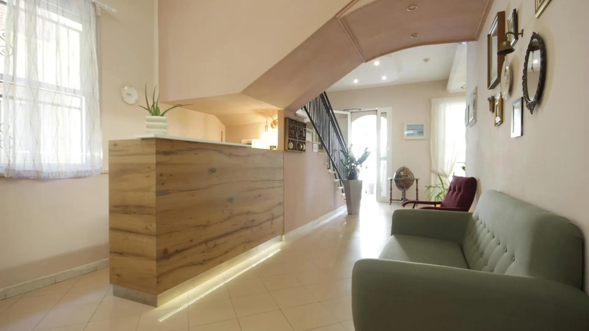 Residence Villa Milena 벨레지아아지마리나 0*,  이탈리아