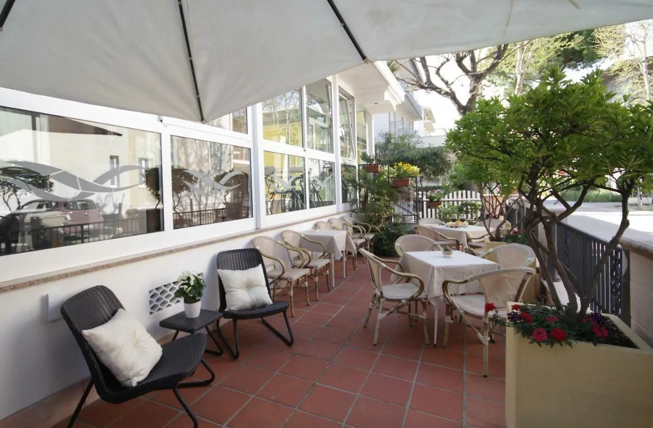아파트 Residence Villa Milena 벨레지아아지마리나